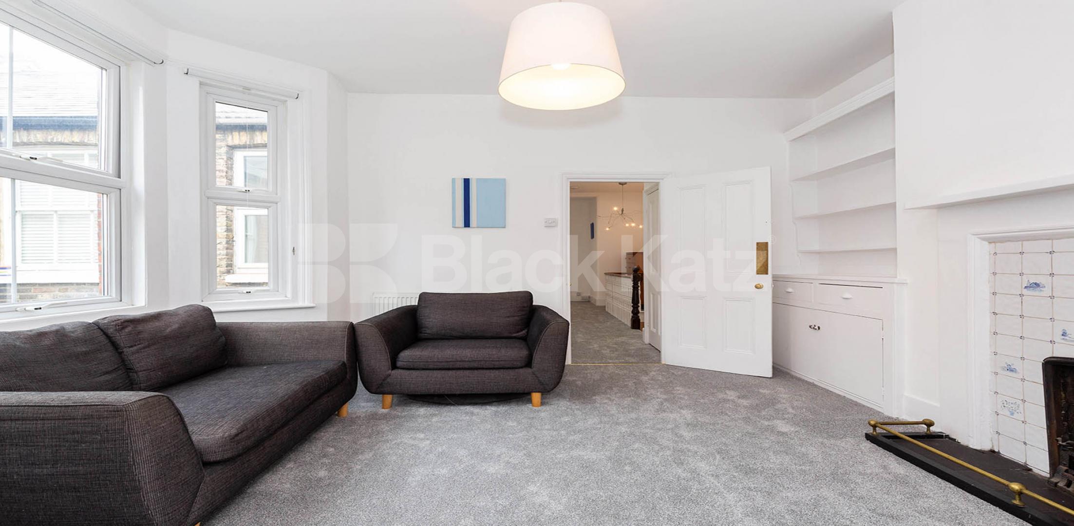 Central camden location 3 double bedrooms plus lounge mins to tube snd shops College Place, Camden